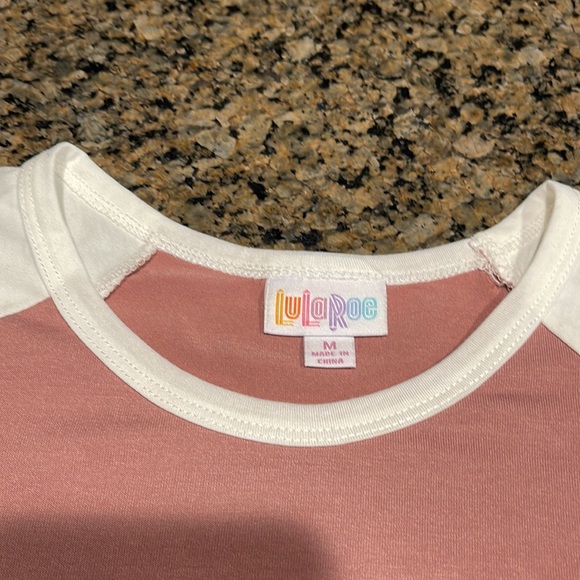 LULAROE Randy Top - Picture 2 of 3